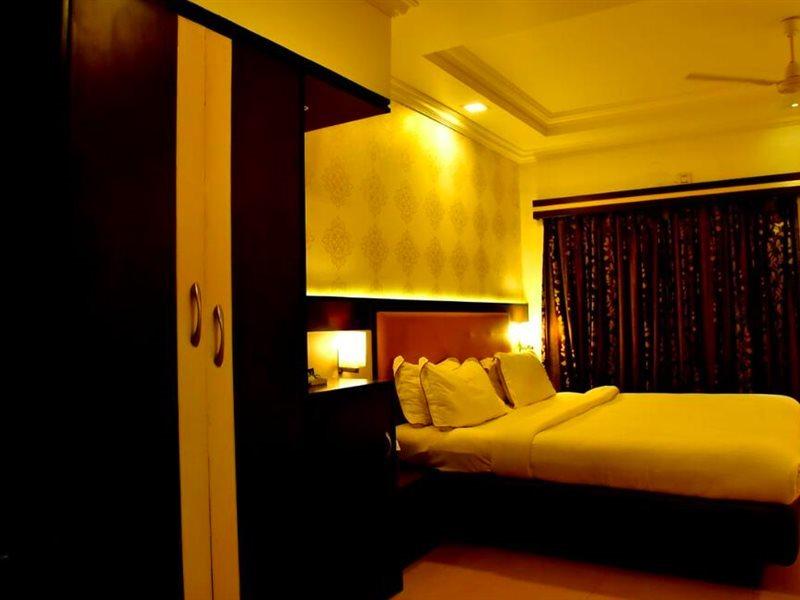 The Grand Krishna Luxury Hotel Chikmagalūr Exterior foto